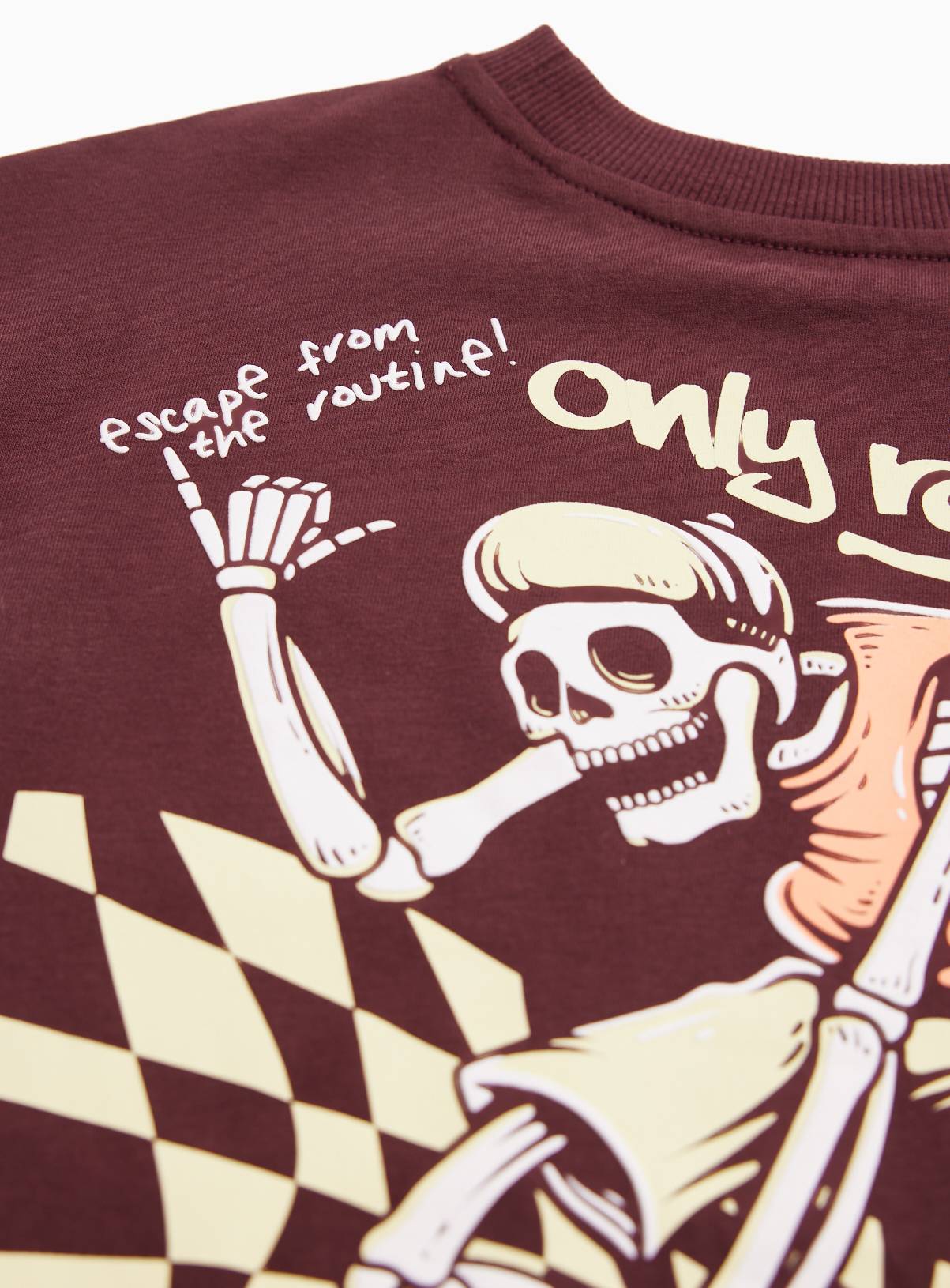 Burgundy Skating Skeleton Graphic Print T-Shirt 11 years - Image 2